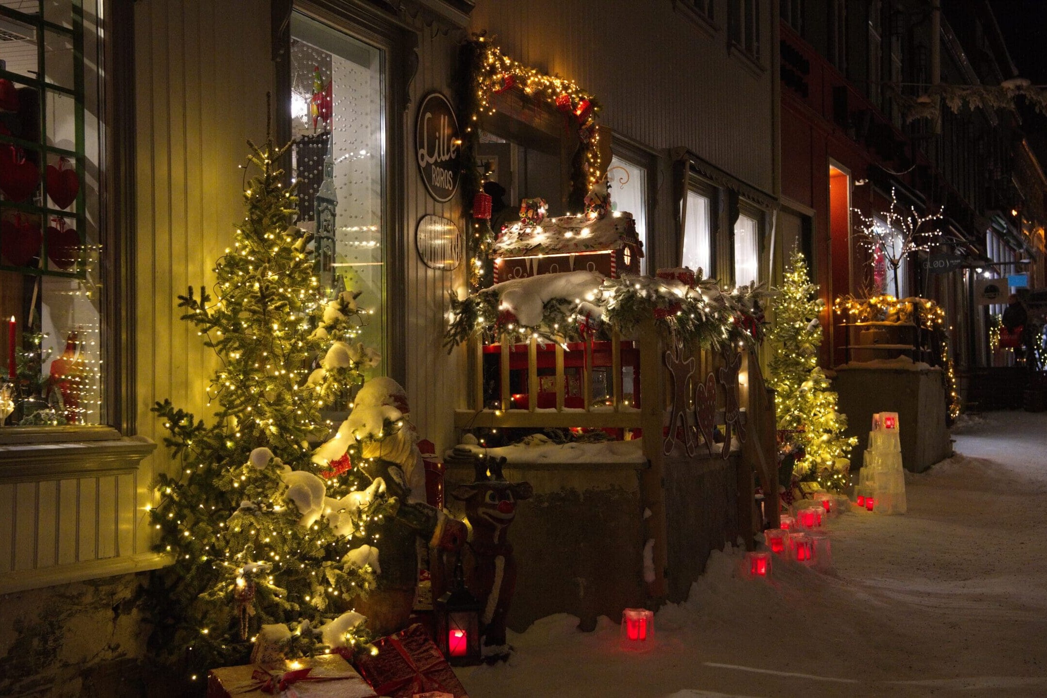 I Kjerkgata under Julemarked Røros. Foto: Svein Eggan